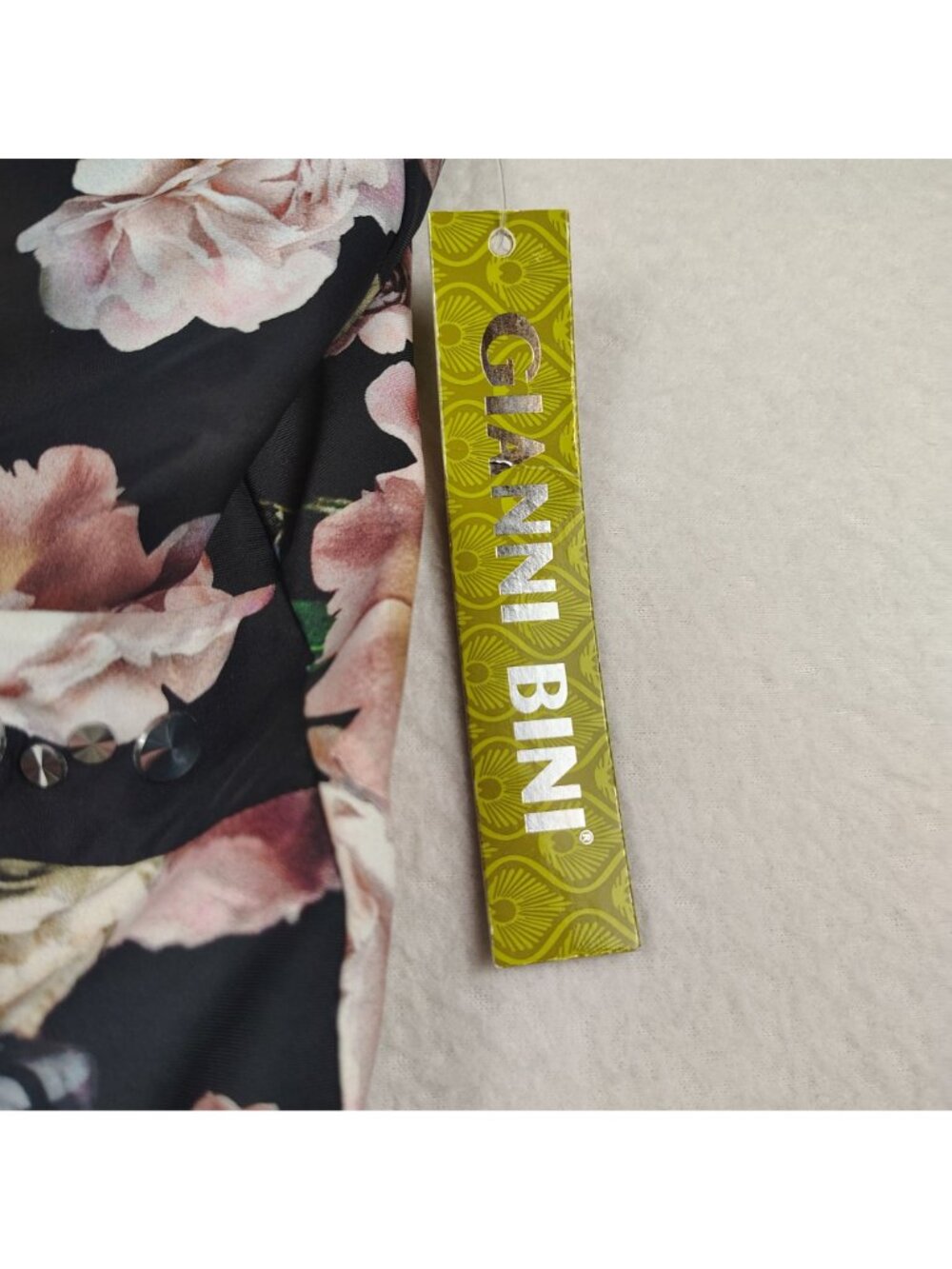 NEW Gianni Bini Plunge One-Piece Swimsuit Midnight Garden Floral Sz L - Picture 8 of 11